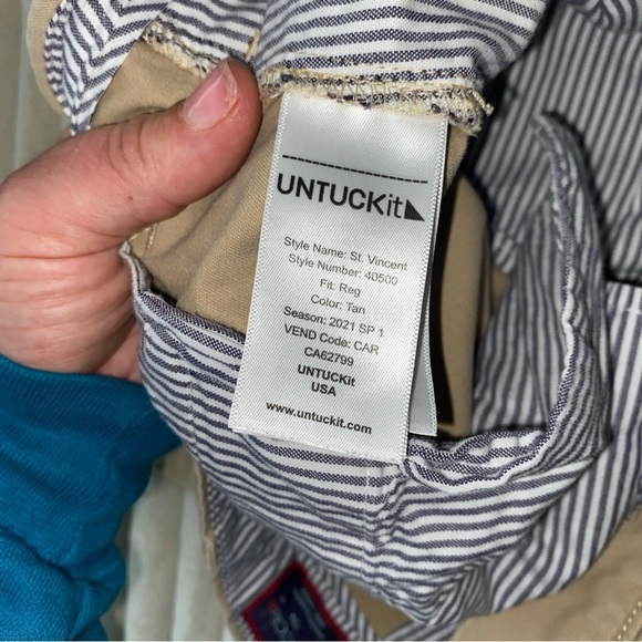 Tan Casual Shorts Untuckit Size 34 Flat front - Picture 5 of 8